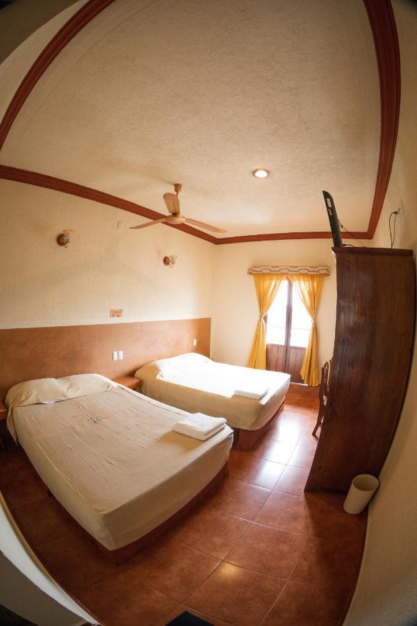 Hotel & Suites Posada Molina Куэцалан-дель-Прогресо Экстерьер фото